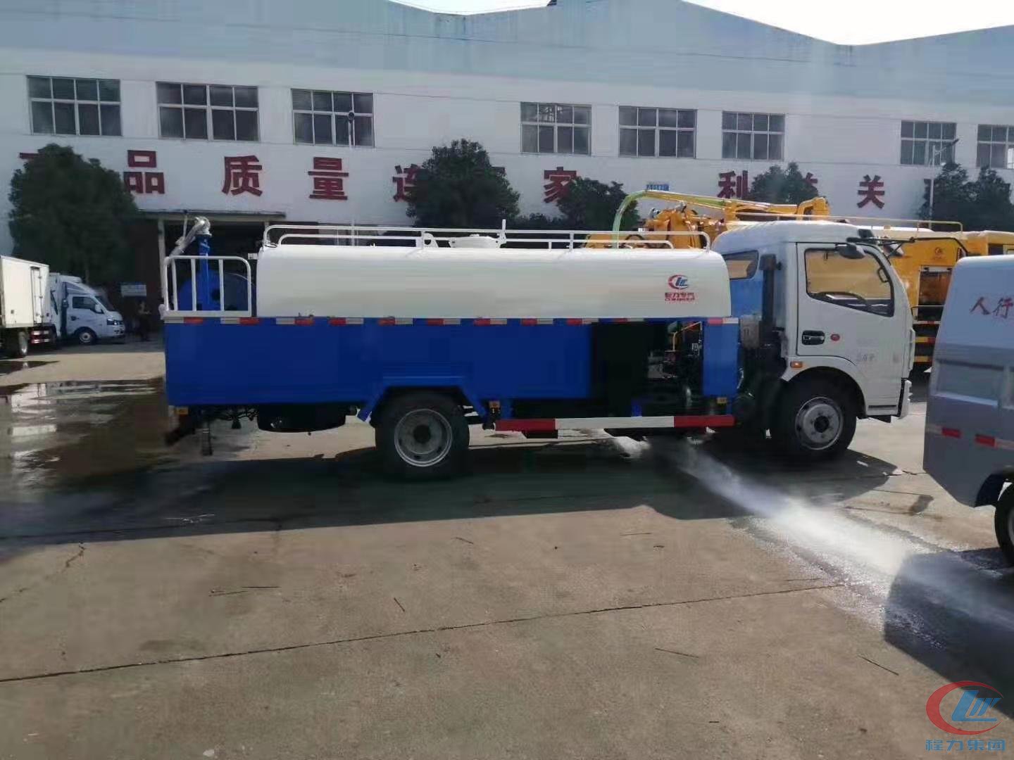 bg大游东风多利卡D7高压清洗车