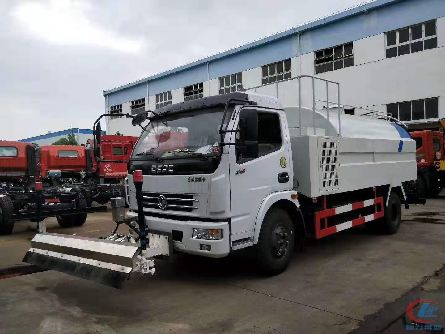 东风大多利卡高压清洗车，多利卡D7路面清洗车