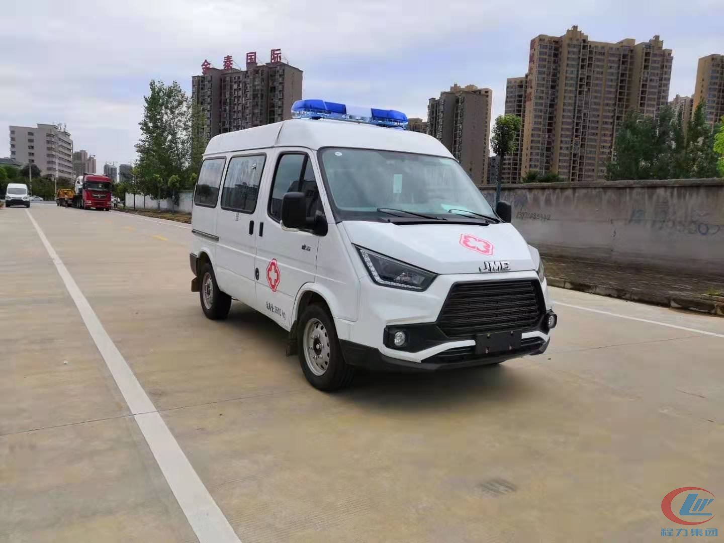 bg大游江铃特顺国六高端航空版救护车