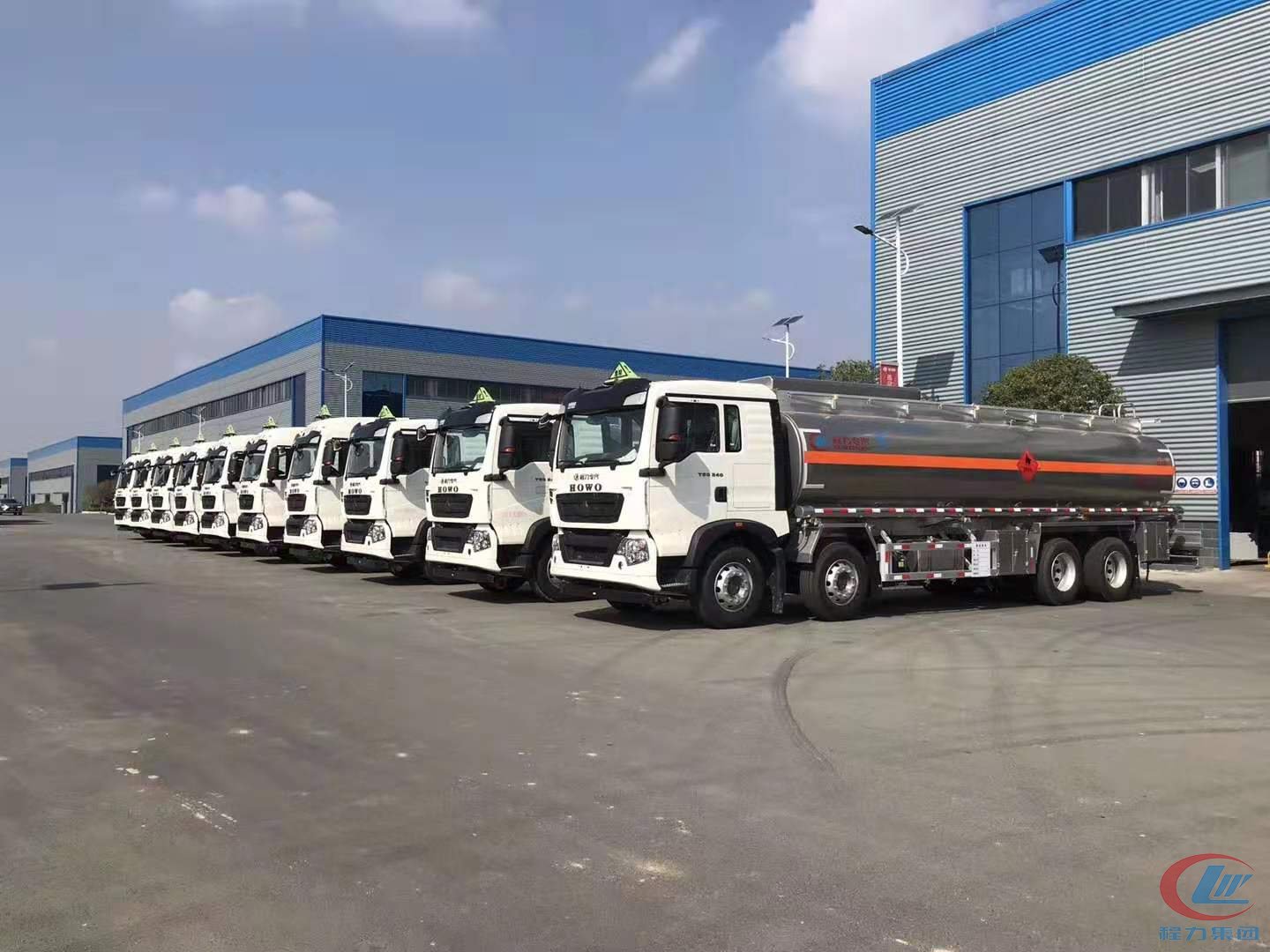 bg大游铝合金油罐车
